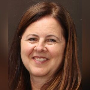 Meet your Posher, Simone